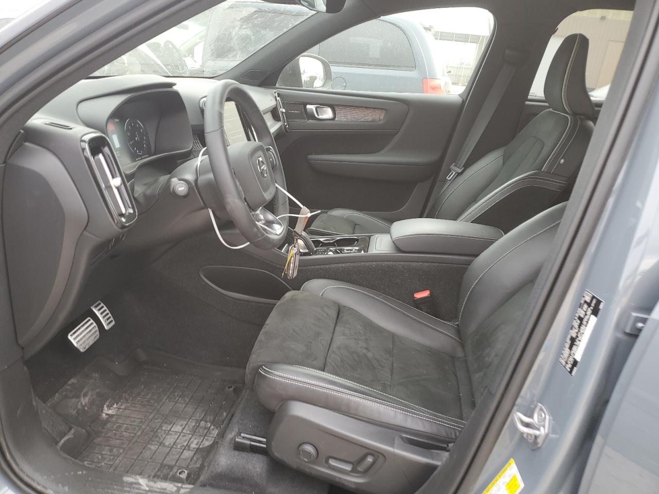 2022 VOLVO XC40 T5 R-DESIGN VIN:YV4162UM4N2662345