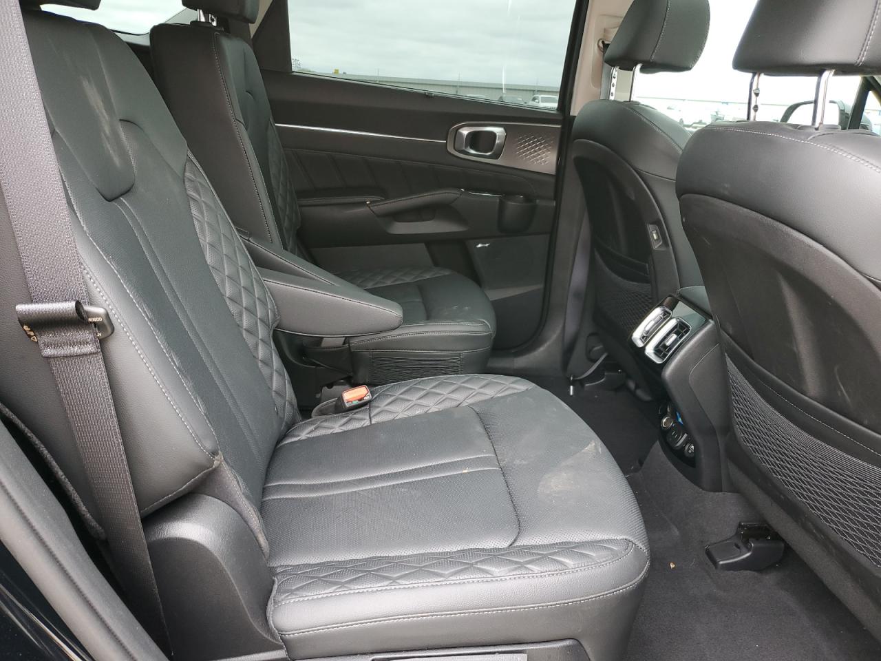 2023 KIA SORENTO SX VIN:5XYRKDLF7PG215470