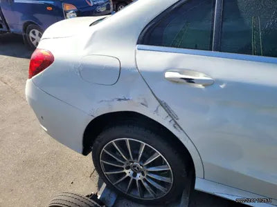 2015 Mercedes-Benz C 200 550KMWDDWF4CBXFF0 VIN:550KMWDDWF4CBXFF0