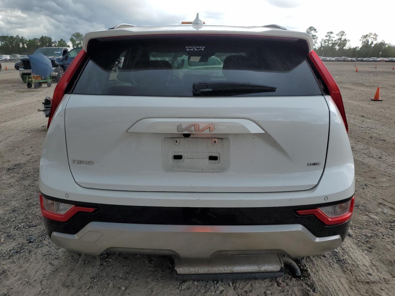 2023 KIA NIRO EX VIN:KNDCR3LE3P5049833