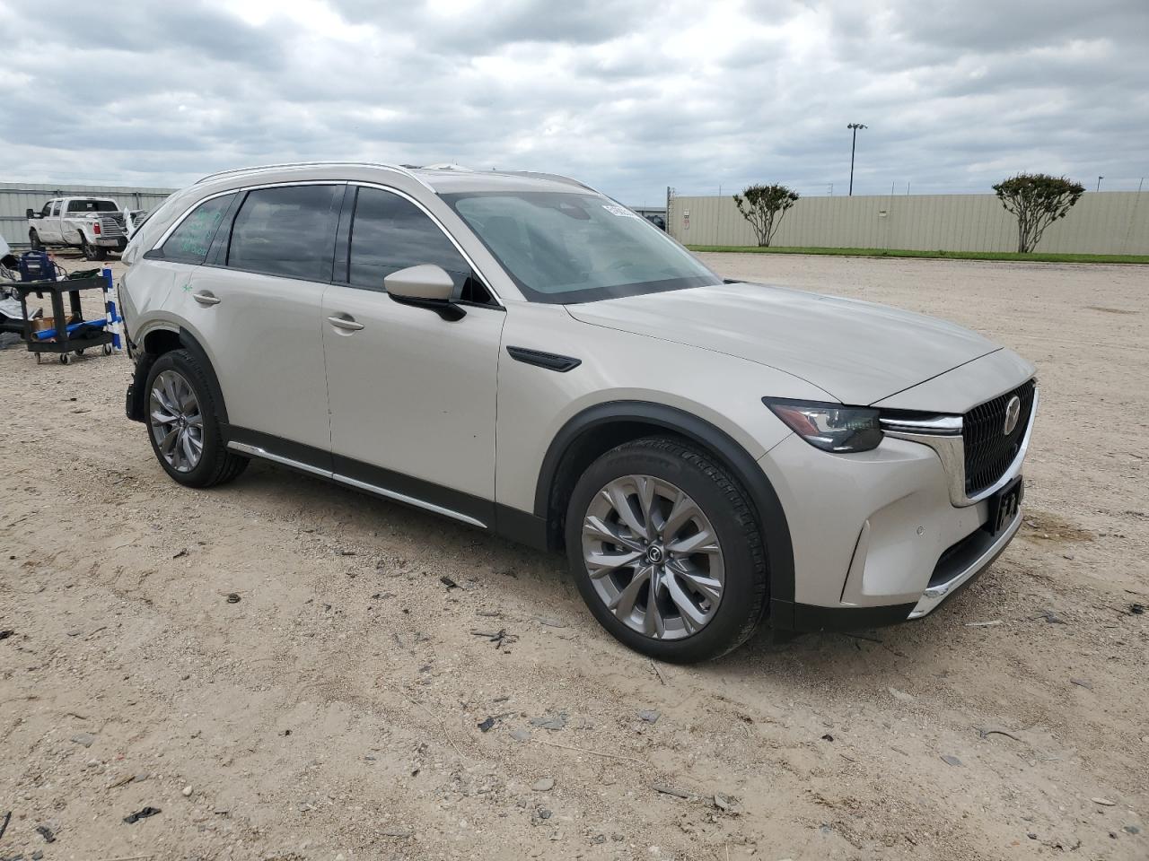 2024 MAZDA CX-90 PREMIUM VIN:JM3KKDHD3R1122402