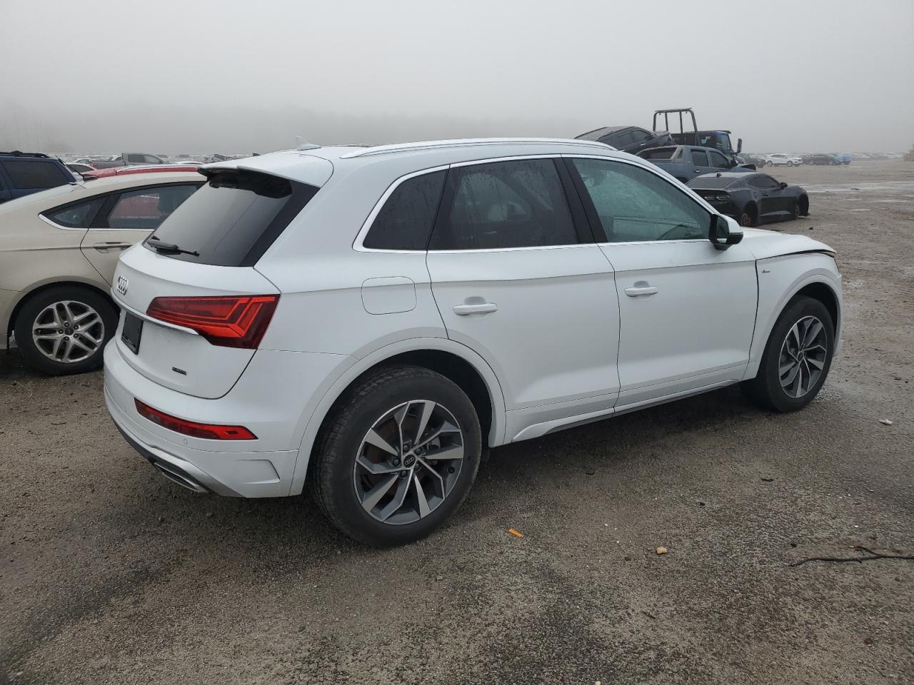 2024 AUDI Q5 PREMIUM PLUS 45 VIN:WA1EAAFY9R2051580