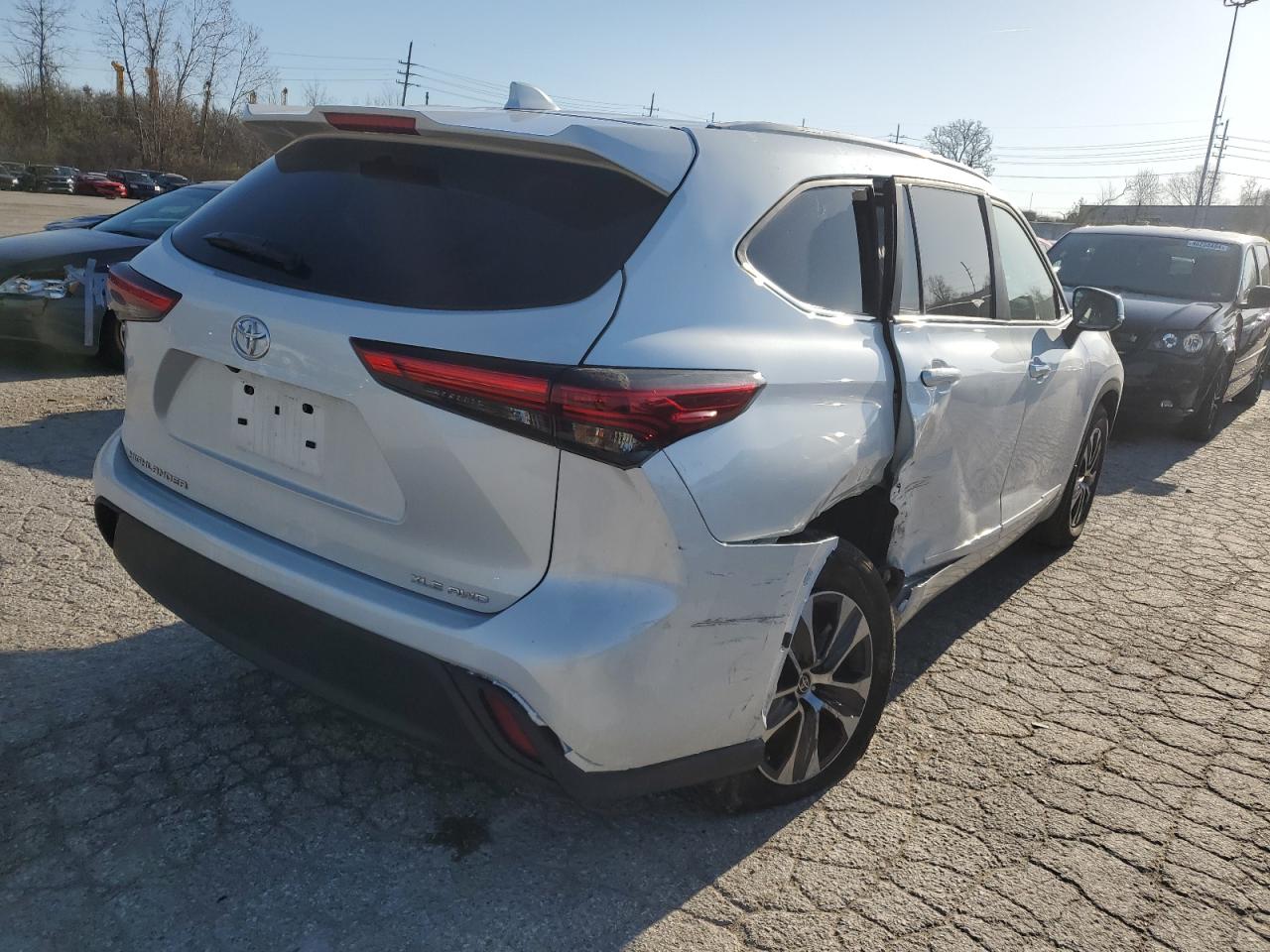 2023 TOYOTA HIGHLANDER L VIN:5TDKDRBH2PS043590