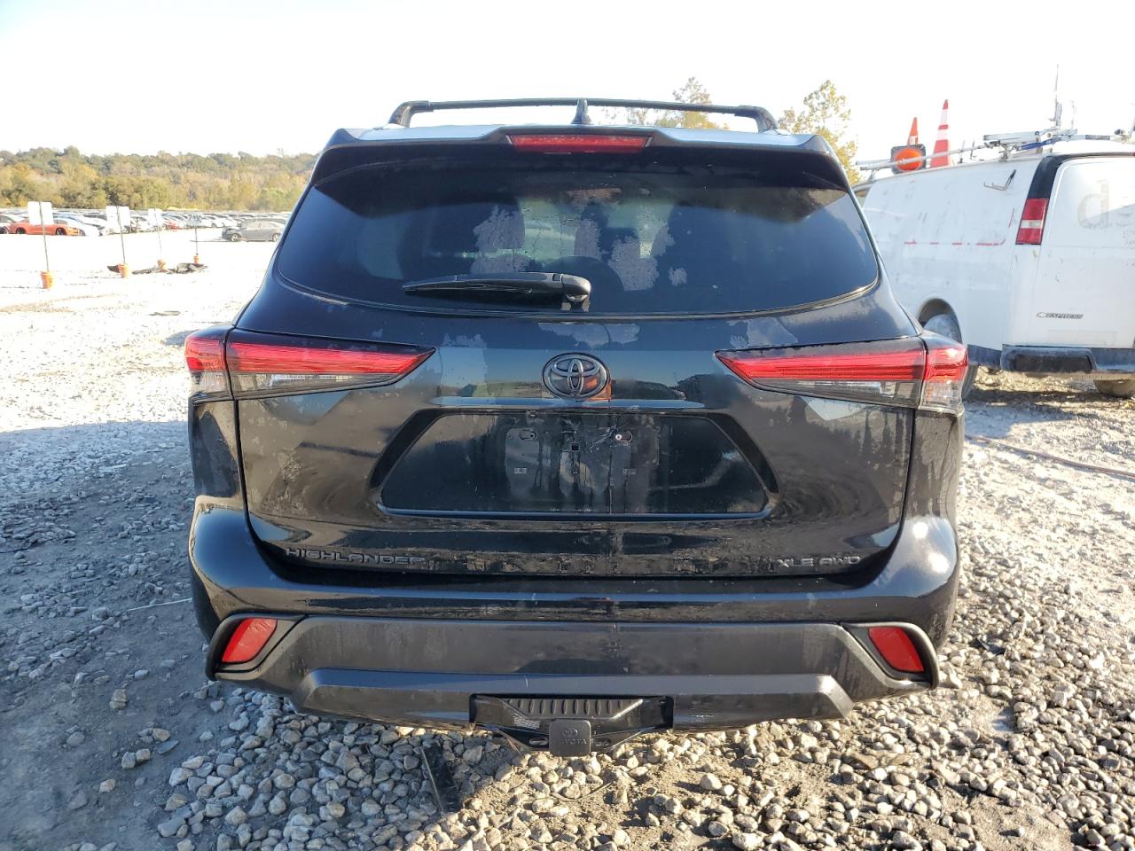 2022 TOYOTA HIGHLANDER XLE VIN:5TDGZRBH0NS588630