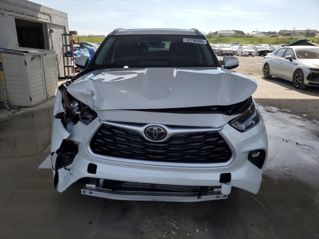 2024 TOYOTA HIGHLANDER LE VIN:5TDKDRAH9RS053120