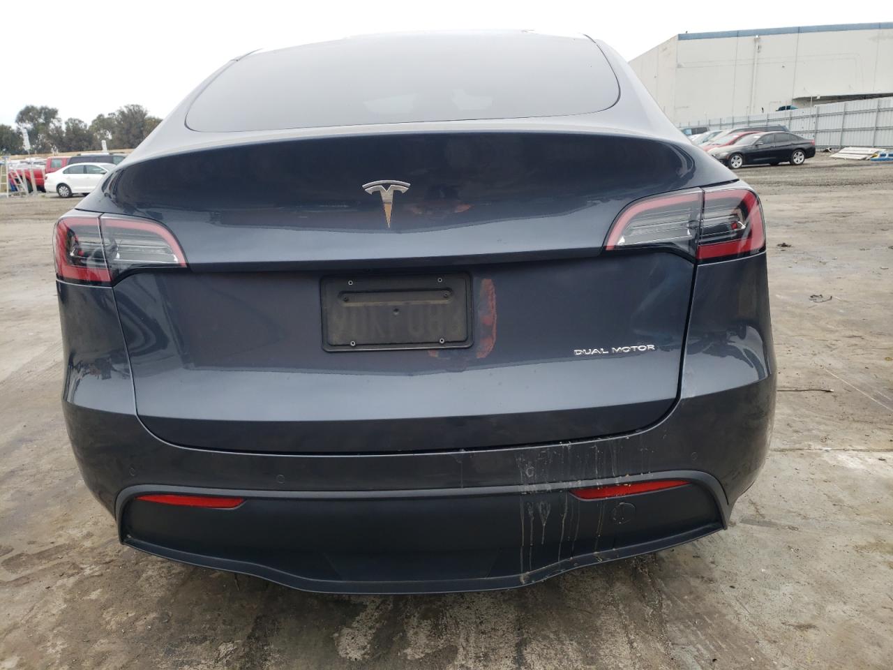 2022 TESLA MODEL Y  VIN:7SAYGAEE8NF570025