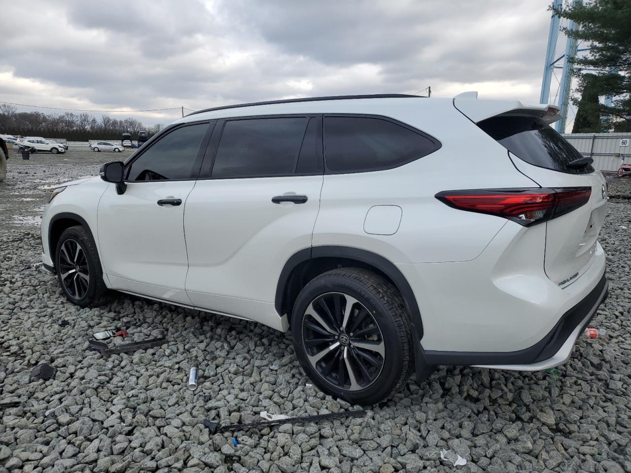 2022 TOYOTA HIGHLANDER XSE VIN:5TDLZRBH0NS256024