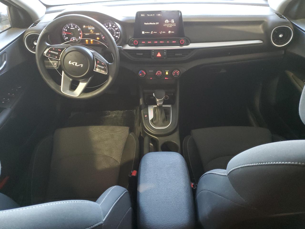 2023 KIA FORTE LX VIN:3KPF24AD3PE578351