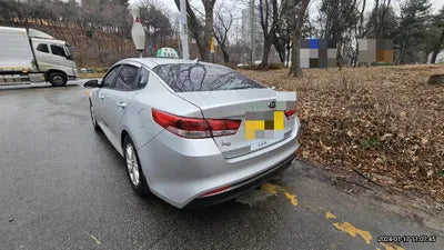 2016 Kia K5 KNAGU416BGA053303 VIN:KNAGU416BGA053303