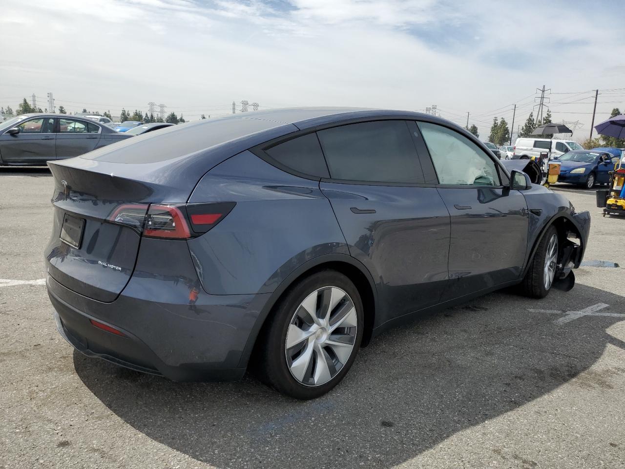 2023 TESLA MODEL Y  VIN:7SAYGDEE3PA117500