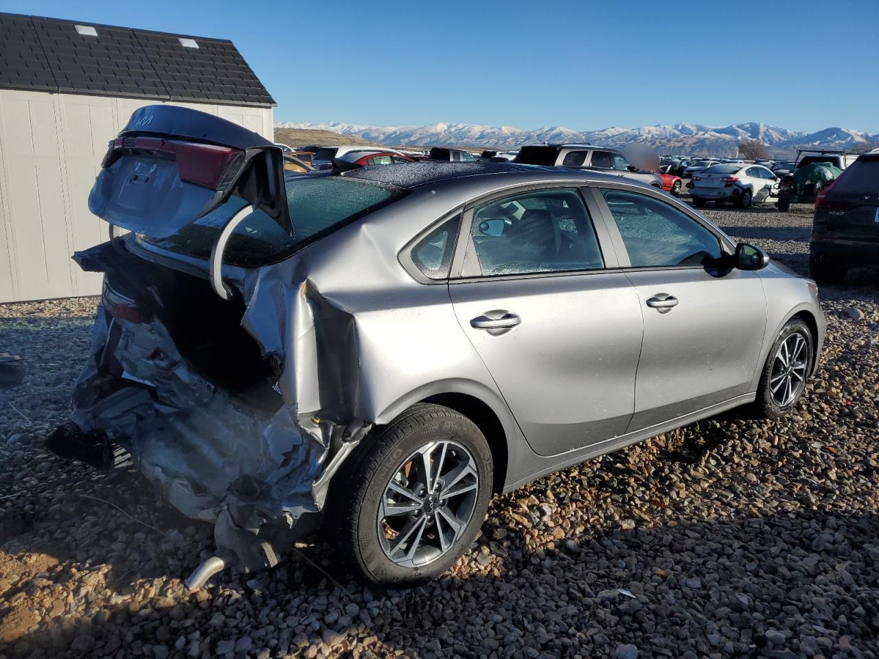 2024 KIA FORTE LX VIN:3KPF24AD5RE837814