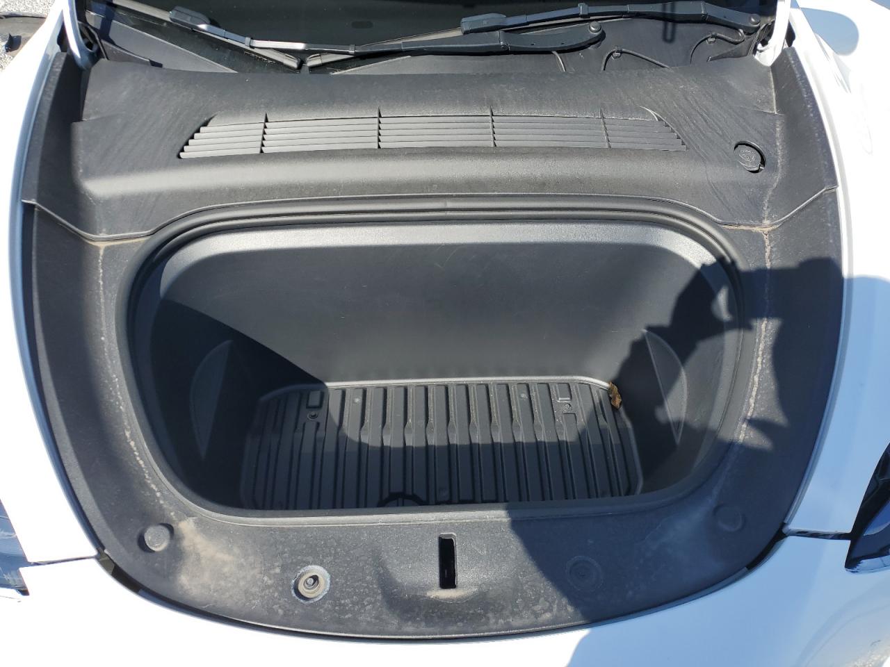 2023 TESLA MODEL Y  VIN:7SAYGDEFXPF935544