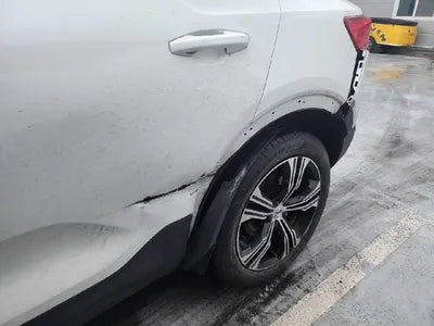 2022 Volvo XC40 VIN: