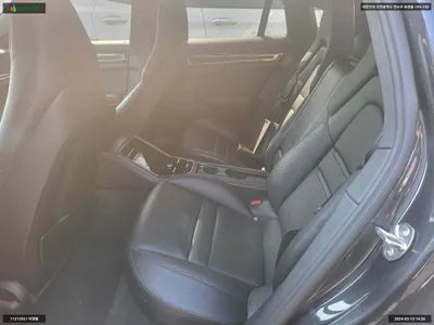 2017 Porsche Panamera WP0AA2A7XHL100772 VIN:WP0AA2A7XHL100772