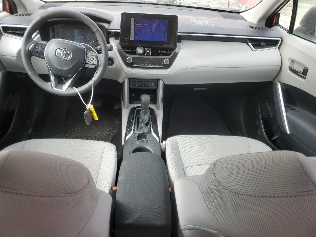 2024 TOYOTA COROLLA CROSS LE VIN:7MUCAABG6RV095657