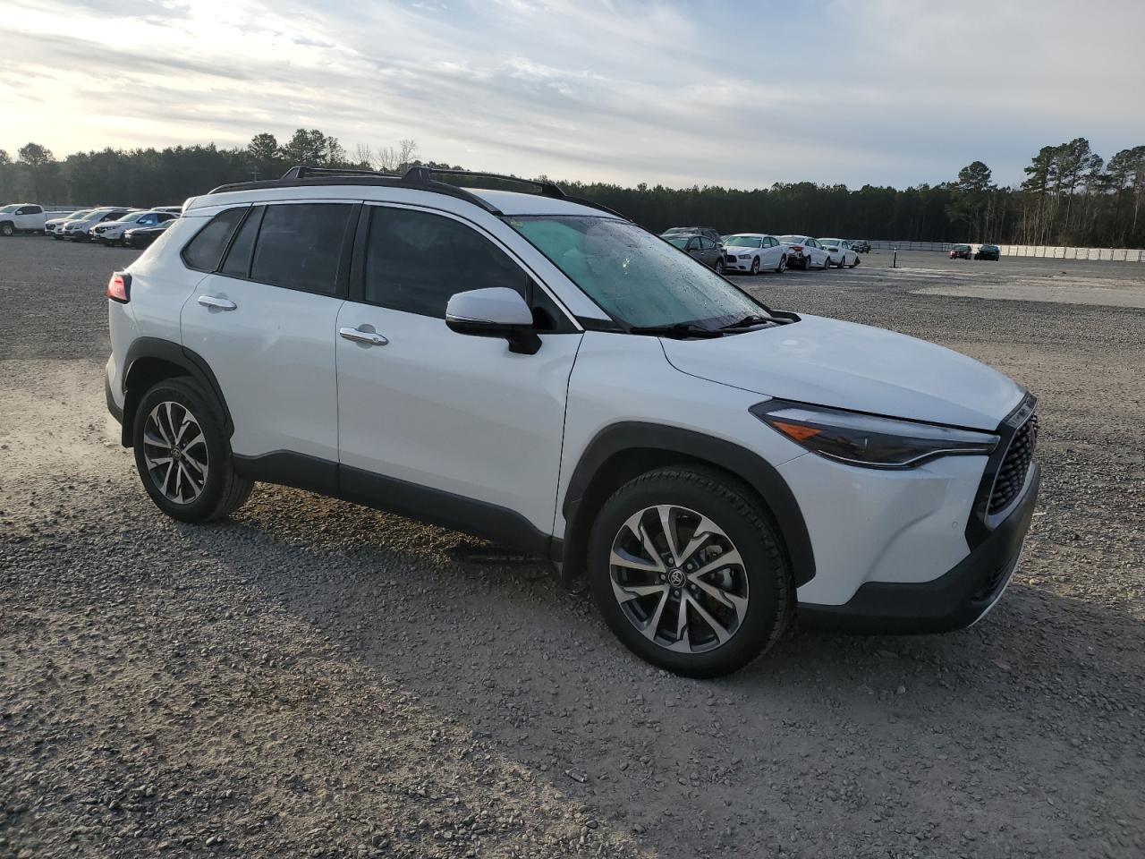 2022 TOYOTA COROLLA CROSS XLE VIN:7MUEAAAG8NV029308