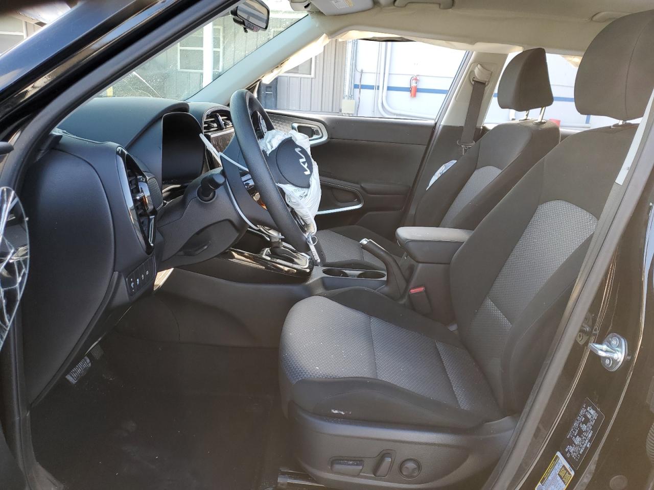 2024 KIA SOUL LX VIN:KNDPC3AC1F7688039