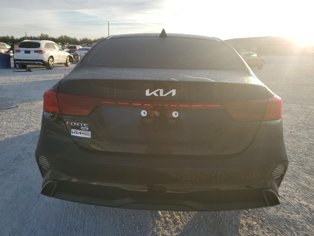 2024 KIA FORTE LX VIN:SAJDA01D3YGL67348