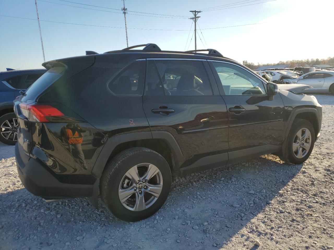 2023 TOYOTA RAV4 XLE VIN:2T3W1RFV7PC221956