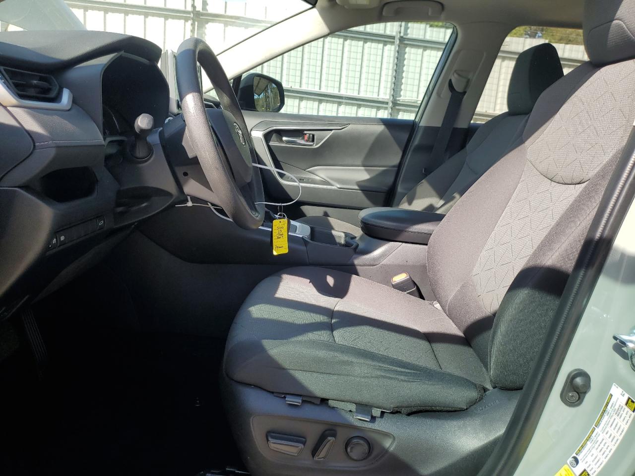 2023 TOYOTA RAV4 XLE VIN:2T3W1RFV7PW244488