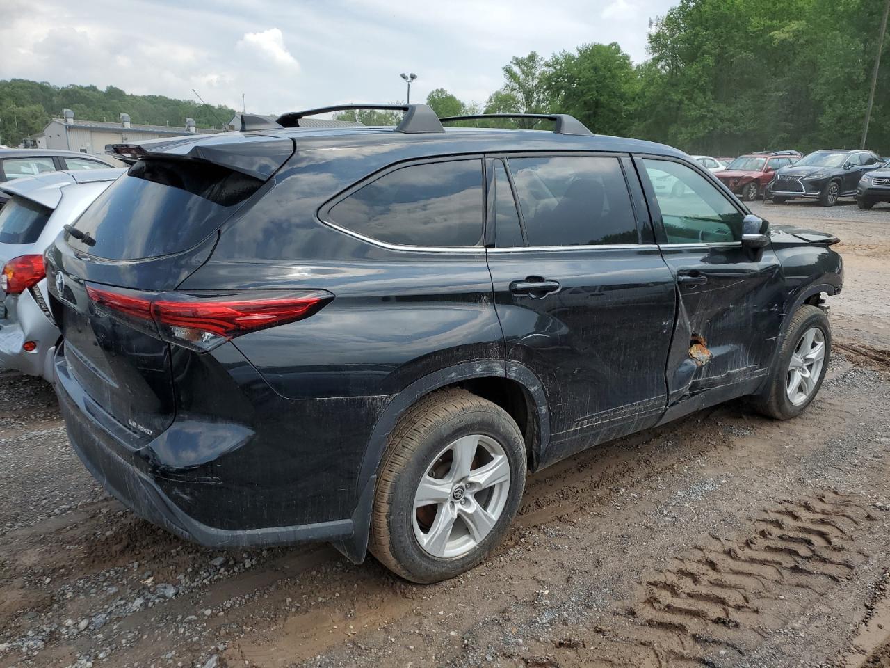 2022 TOYOTA HIGHLANDER L VIN:5TDBZRBH1NS224503