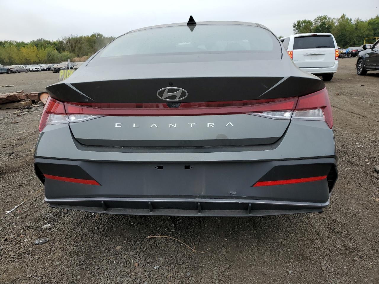 2024 HYUNDAI ELANTRA SEL VIN:KMHLM4DG3RU782201