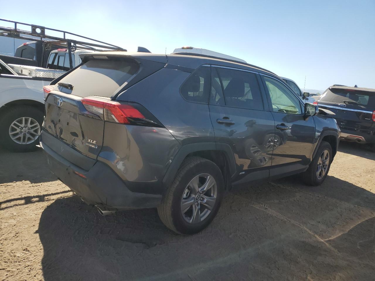2023 TOYOTA RAV4 XLE VIN:JTMRWRFV6PD204480
