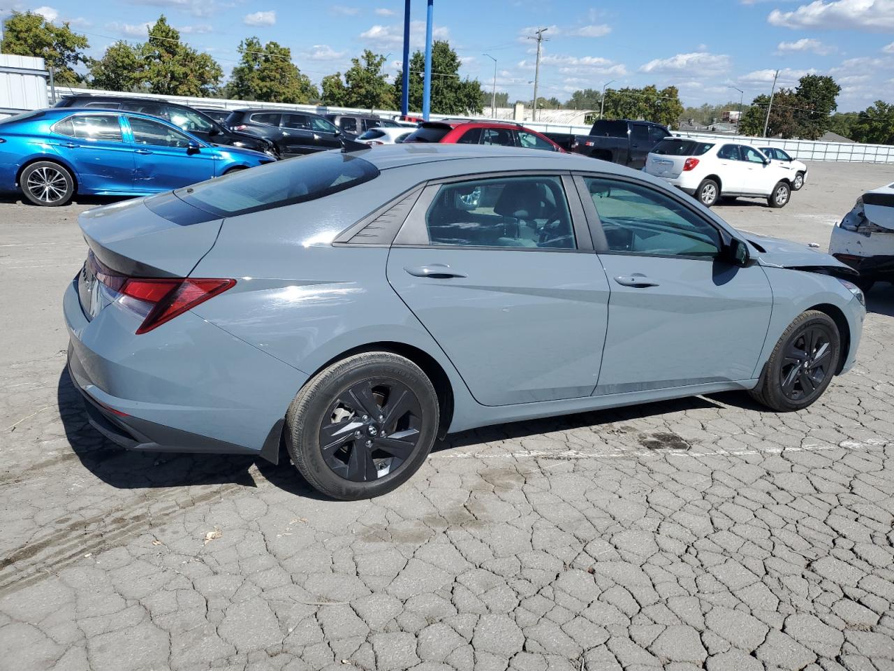 2022 HYUNDAI ELANTRA SEL VIN:KMHLM4AG4NU273264