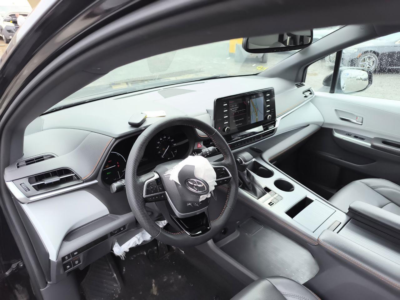 2022 TOYOTA SIENNA XSE VIN:5TDXSKFC5NS069826