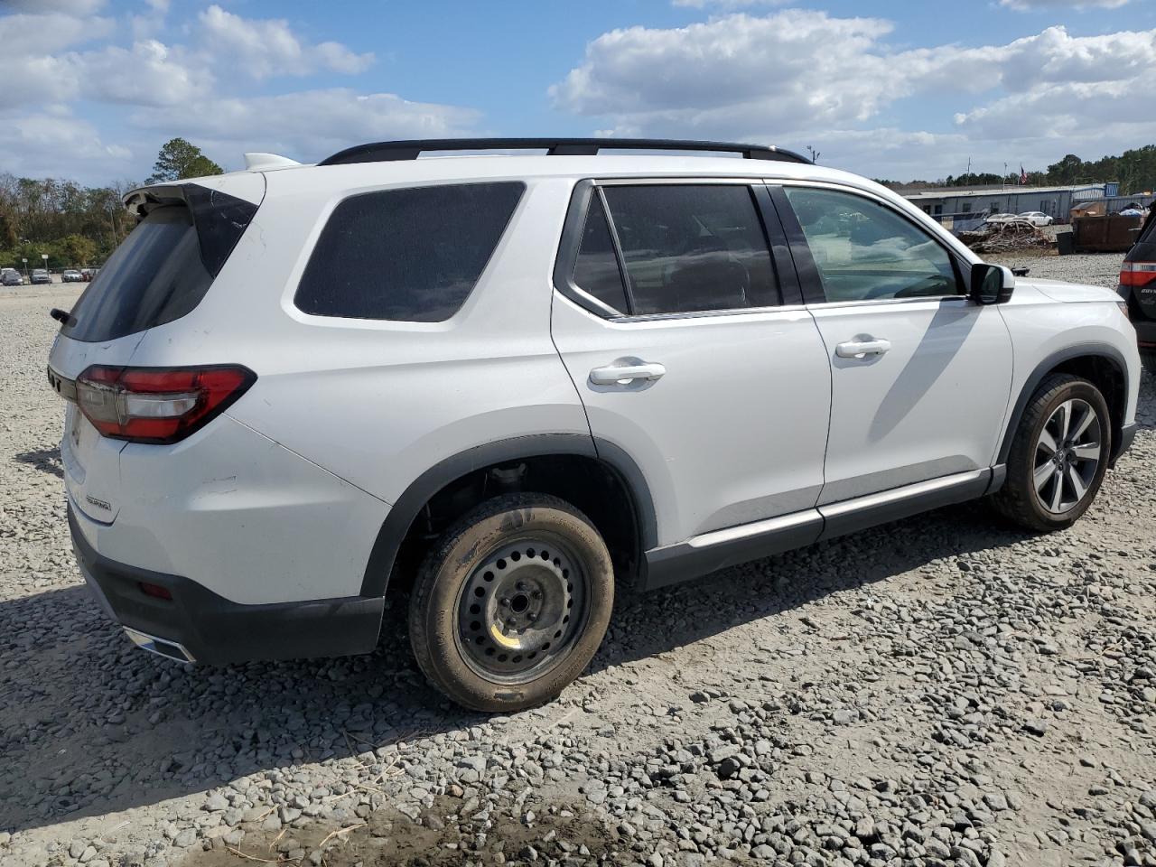 2023 HONDA PILOT TOURING VIN:5FNYG2H76PB013732