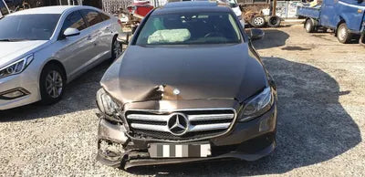 2016 Mercedes-Benz E 220 VIN: