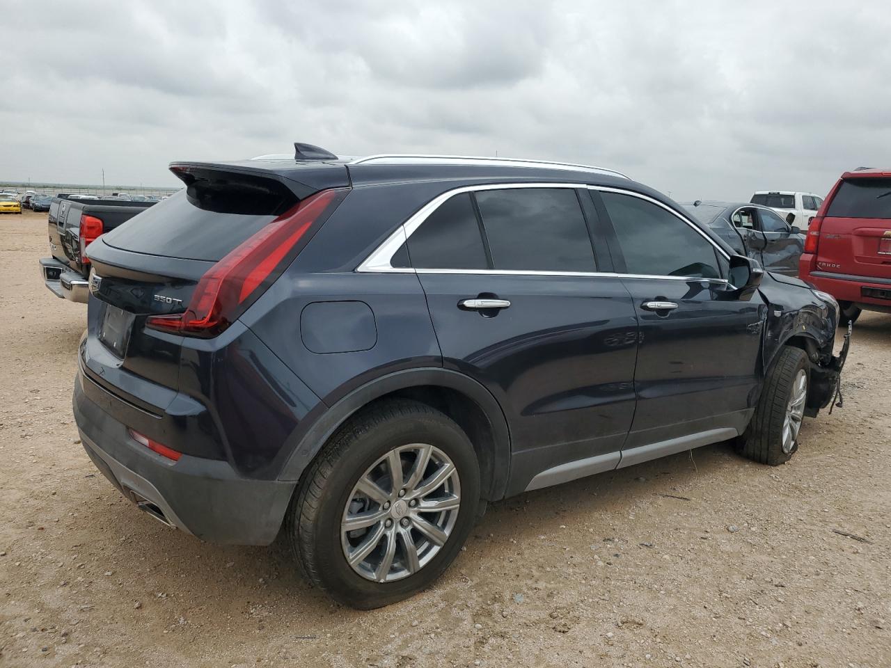 2022 CADILLAC XT4 PREMIUM LUXURY VIN:1GYFZCR43NF124043