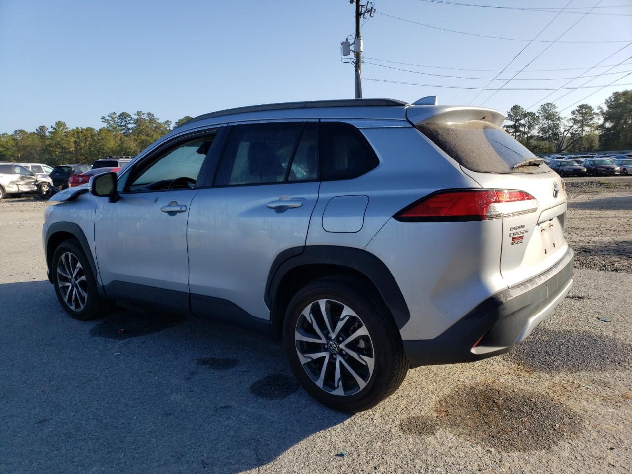 2022 TOYOTA COROLLA CROSS XLE VIN:7MUEAAAG3NV007118