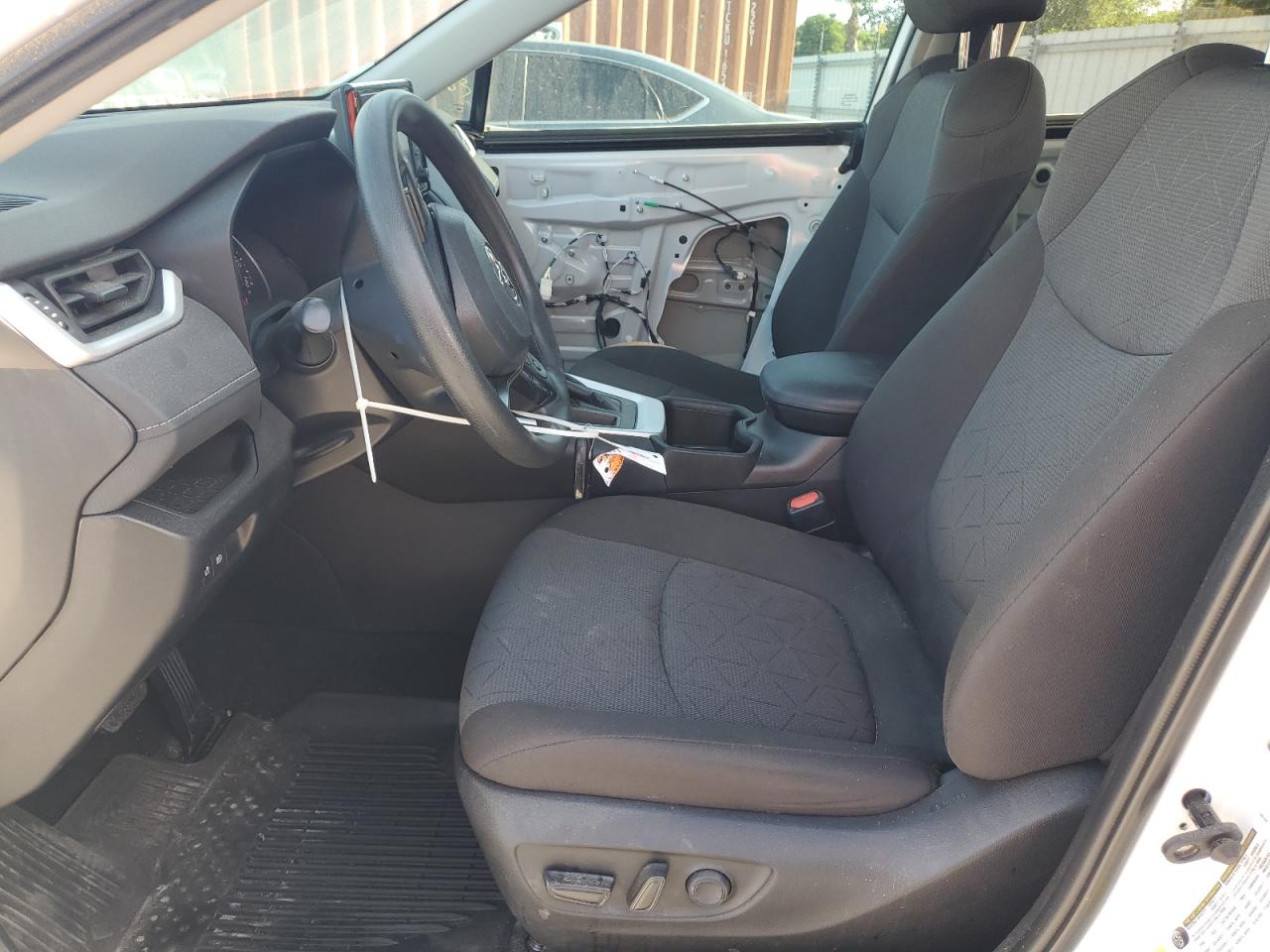 2022 TOYOTA RAV4 XLE VIN:2T3W1RFV9NW215670