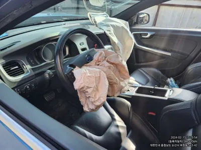 2016 Volvo V60 YV1FWA4BDG1303327 VIN:YV1FWA4BDG1303327