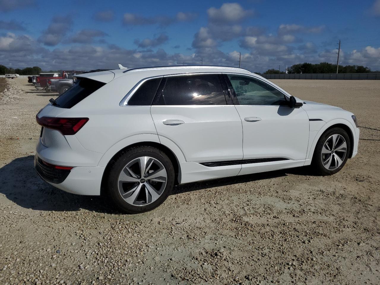 2024 AUDI Q8 E-TRON PRESTIGE VIN:WA16AAGE2RB013276
