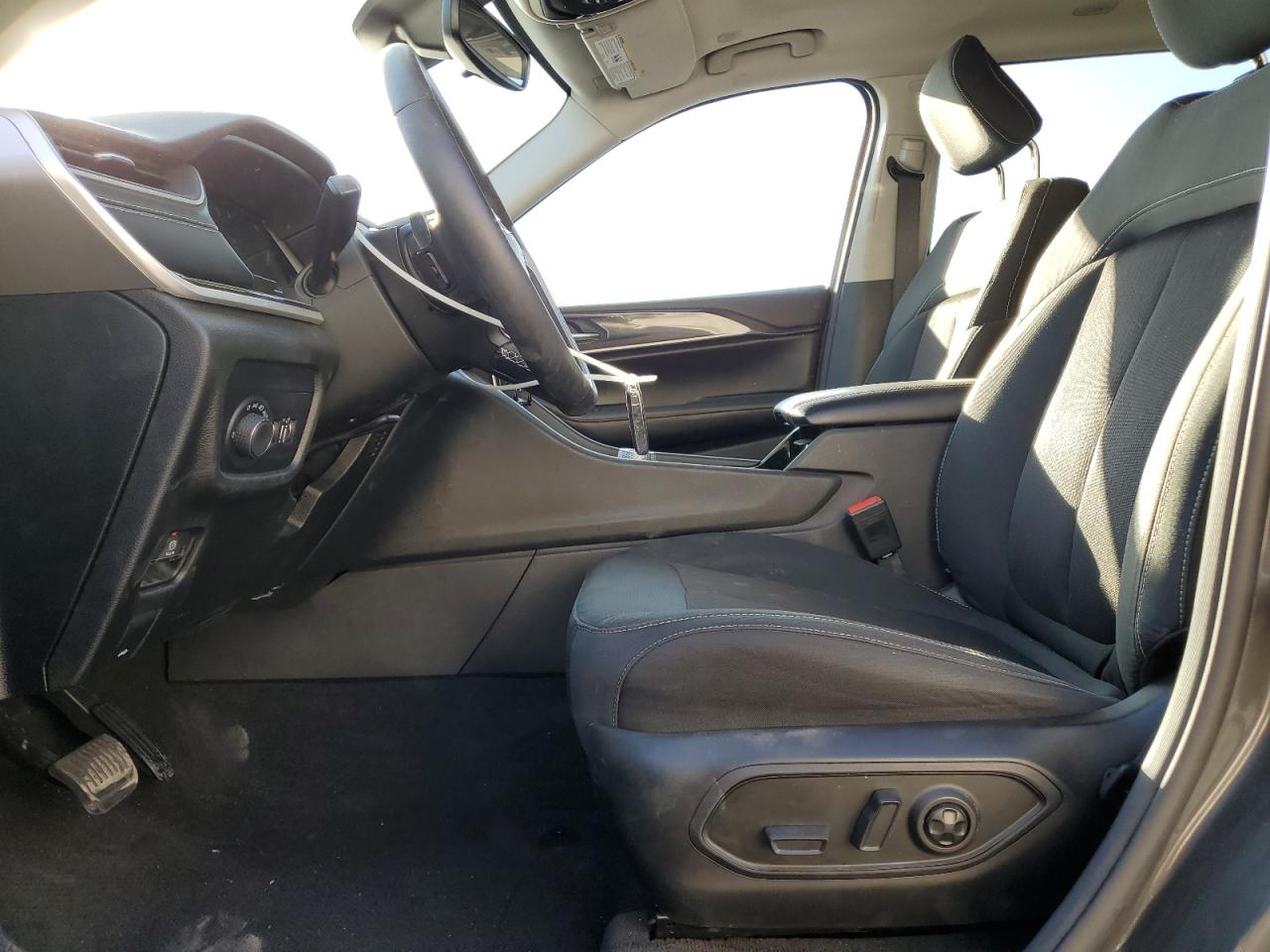 2022 JEEP GRAND CHEROKEE L LAREDO VIN:1C4RJJAG3N8552848