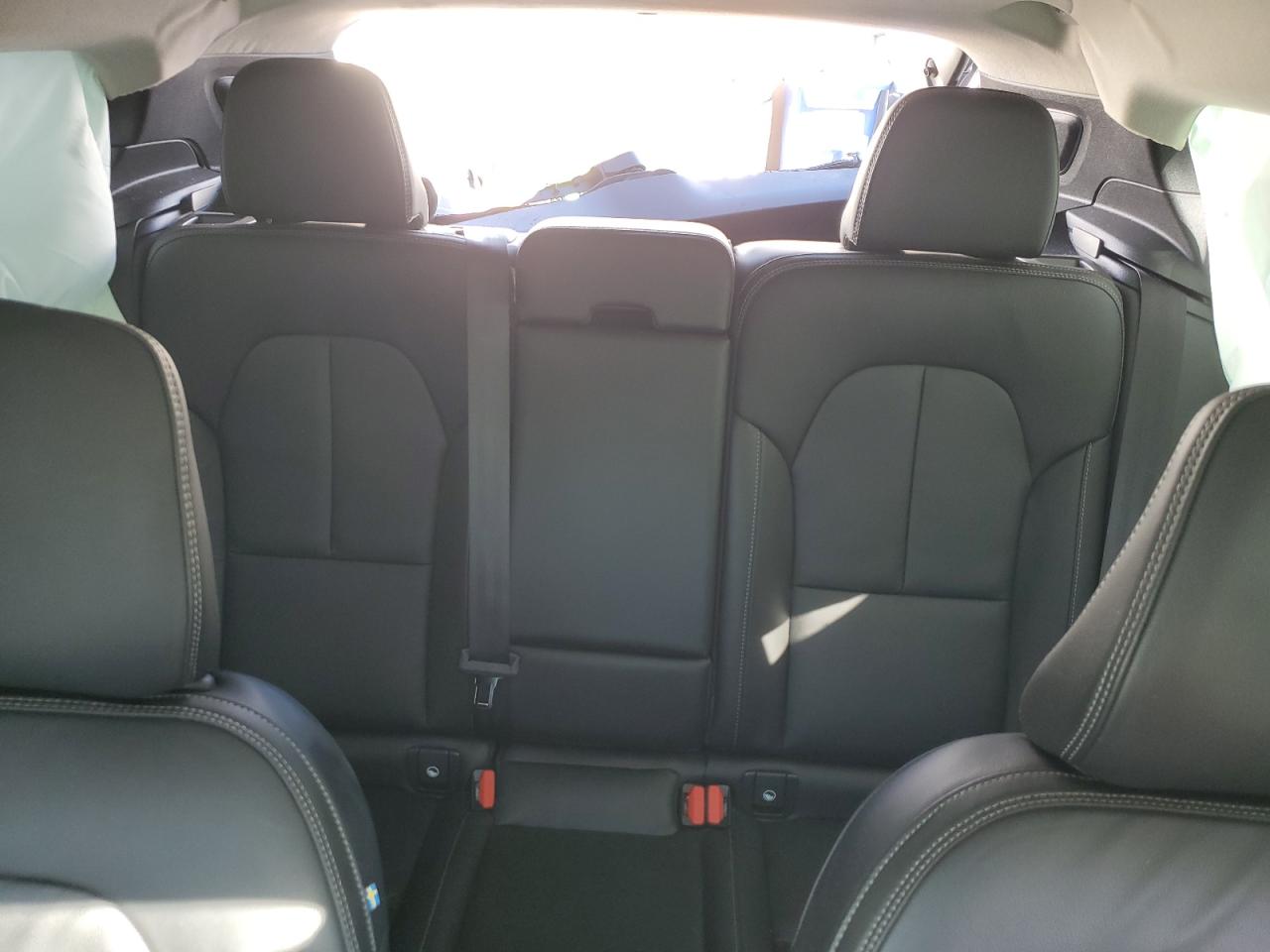 2022 VOLVO XC40 T5 MOMENTUM VIN:YV4162UK5N2734491