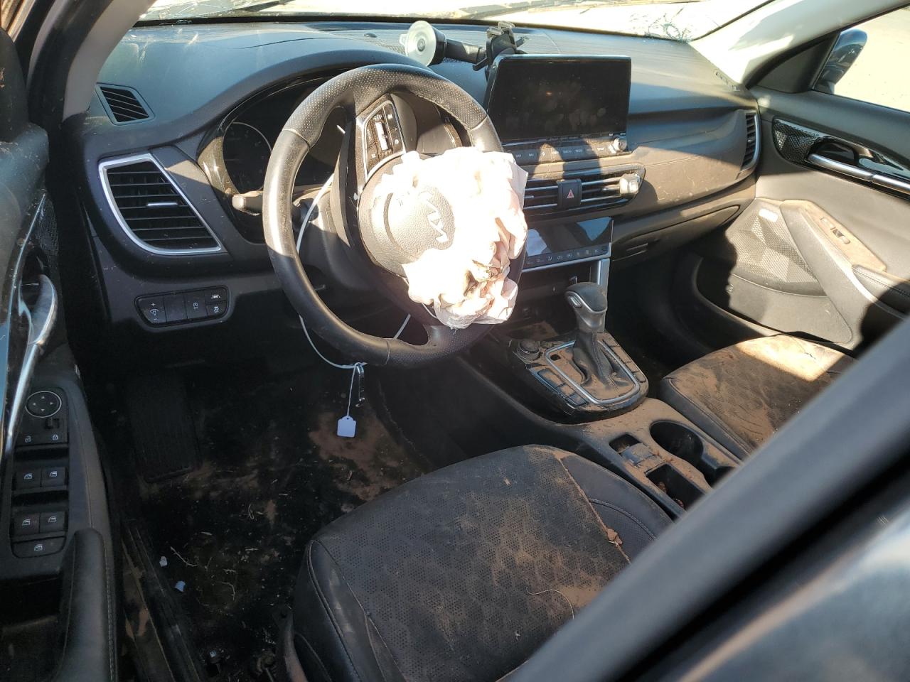 2022 KIA SELTOS SX VIN:KNDETCA24N7277795
