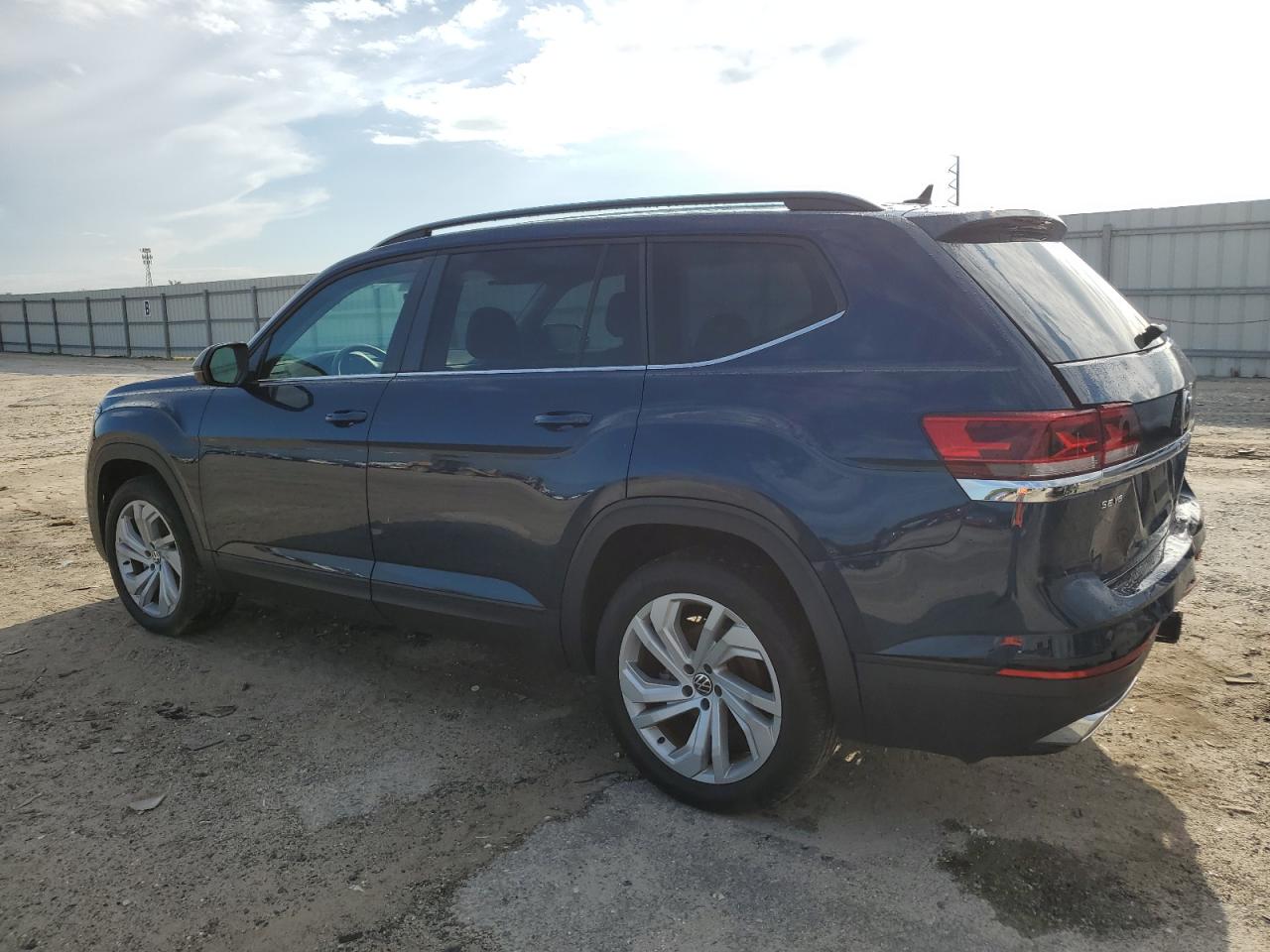 2022 VOLKSWAGEN ATLAS SE VIN:1V2WR2CA0NC507369