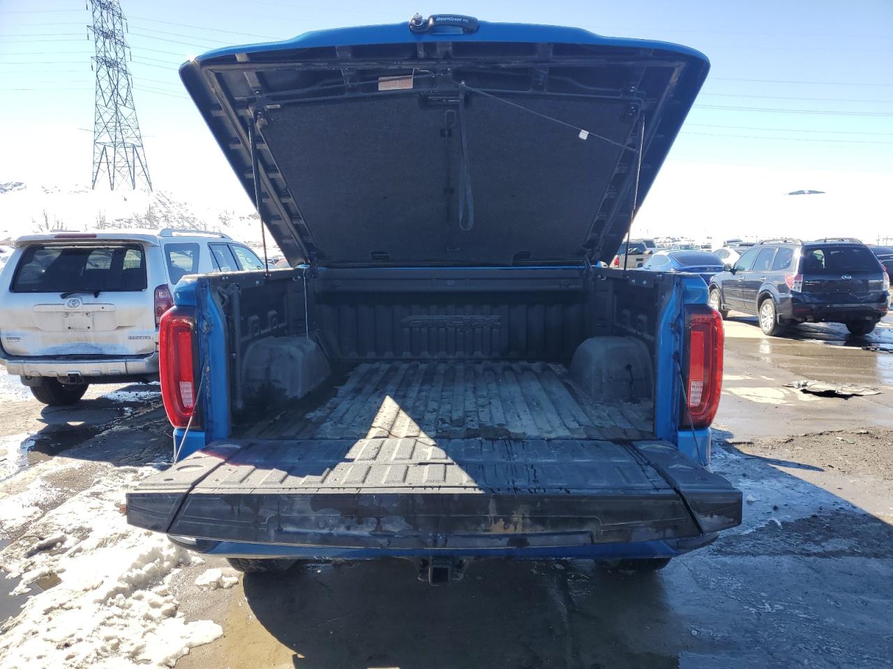 2022 GMC SIERRA K1500 AT4X VIN:3GTUUFELXNG563538