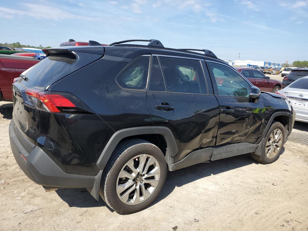 2023 TOYOTA RAV4 XLE PREMIUM VIN:2T3A1RFV9PC390368