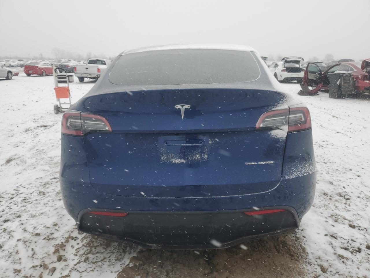 2023 TESLA MODEL Y  VIN:7SAYGDEE1PF747812