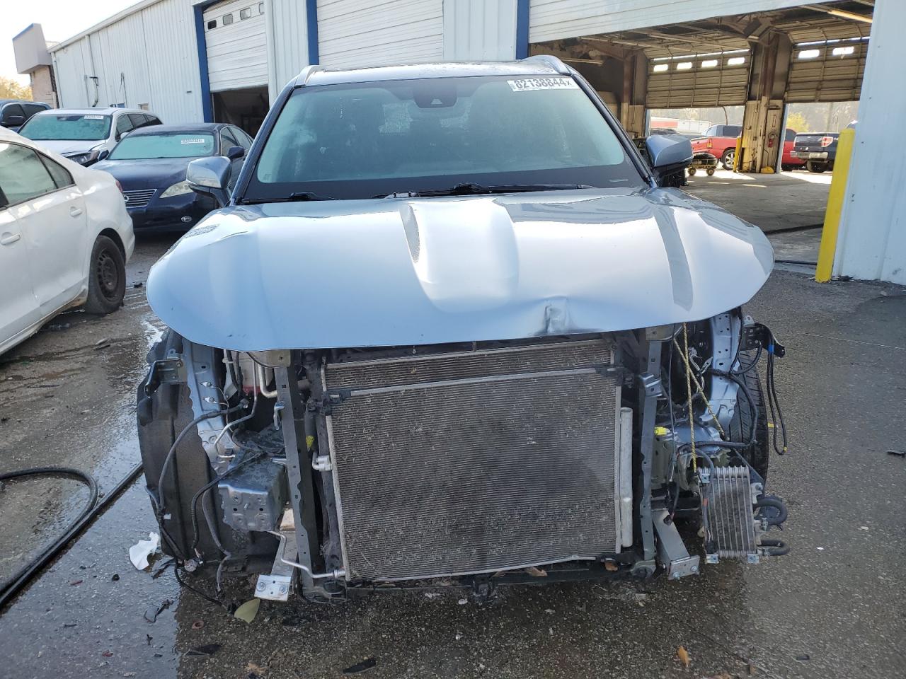 2022 TOYOTA HIGHLANDER XLE VIN:5TDGZRAH8NS094257
