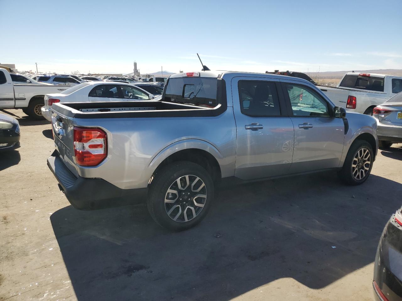 2024 FORD MAVERICK LARIAT VIN:3FTTW8M31RRB02127