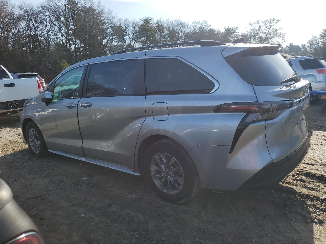 2023 TOYOTA SIENNA XLE VIN:5TDYRKEC1PS156966