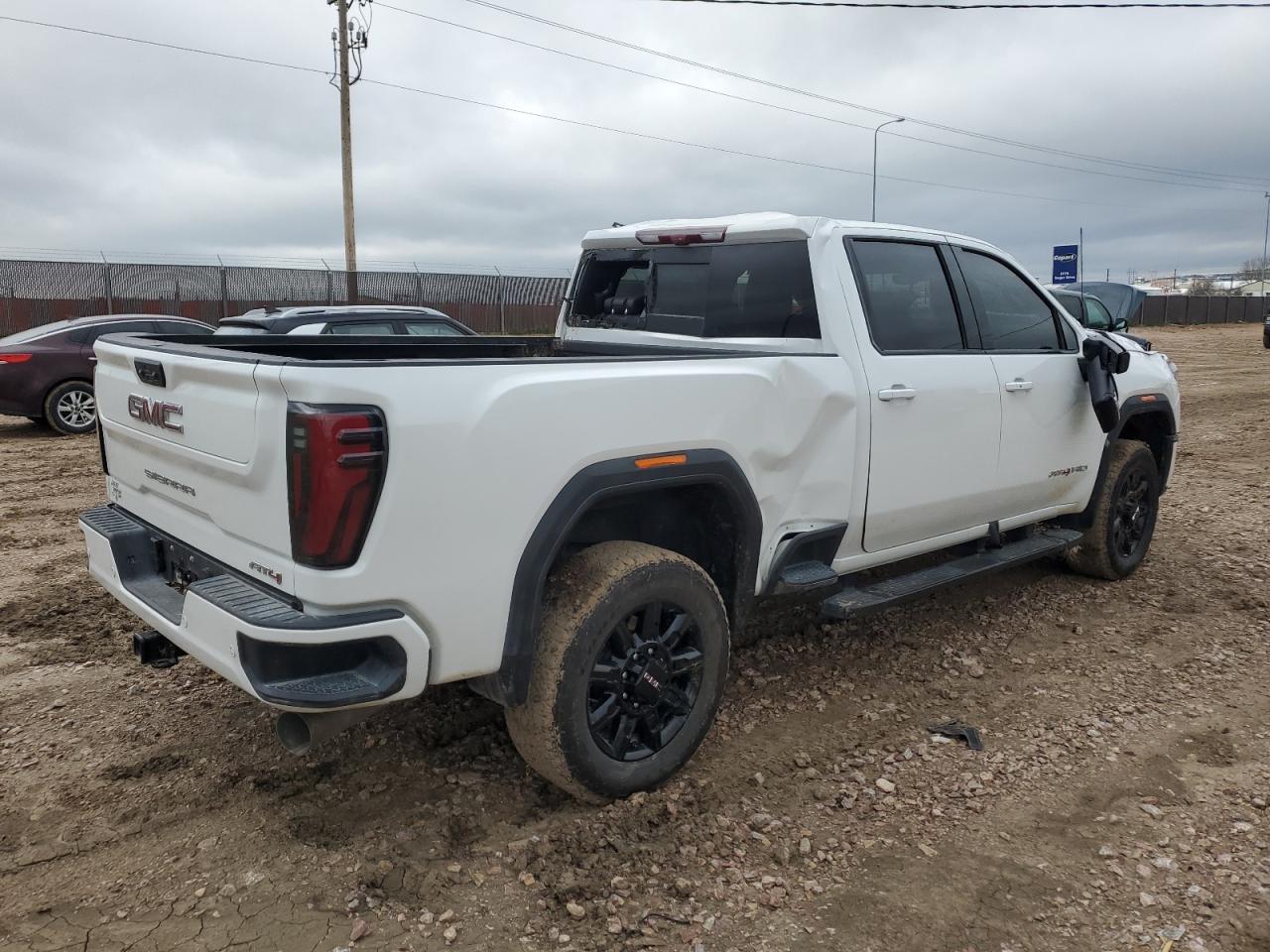 2024 GMC SIERRA K2500 AT4 VIN:1GT49PEY3RF111909