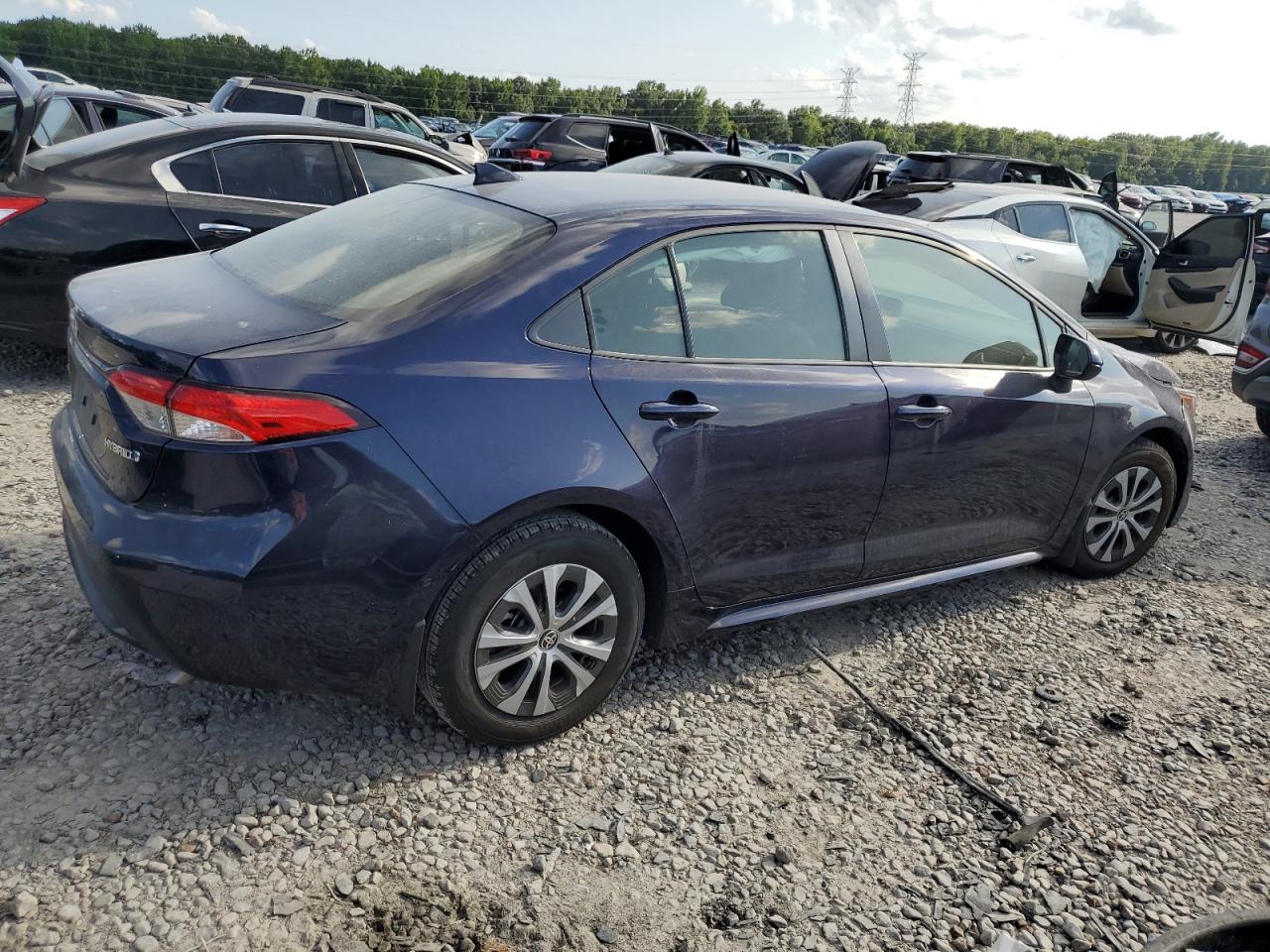 2022 TOYOTA COROLLA LE VIN:JTDEAMDE1NJ039021