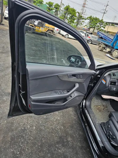 2018 Audi A4 WAUZZZF40JA180696 VIN:WAUZZZF40JA180696