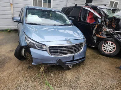 2015 Kia Carnival VIN: